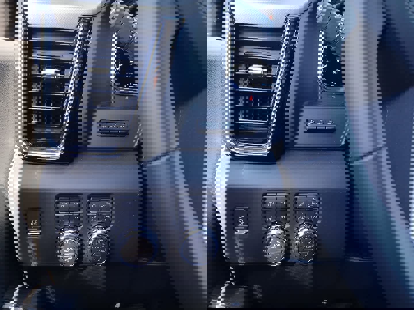 New 2026 GMC Sierra 1500 Denali w/ Denali Reserve Package image 24