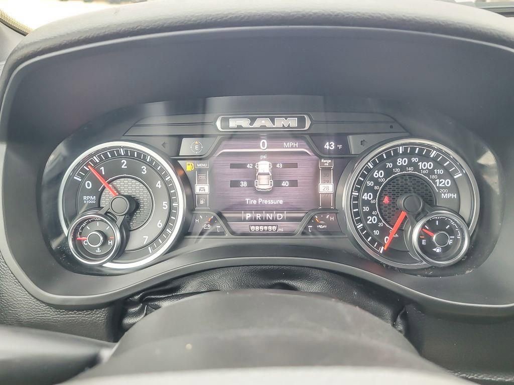 Used 2022 RAM 1500 Big Horn image 13