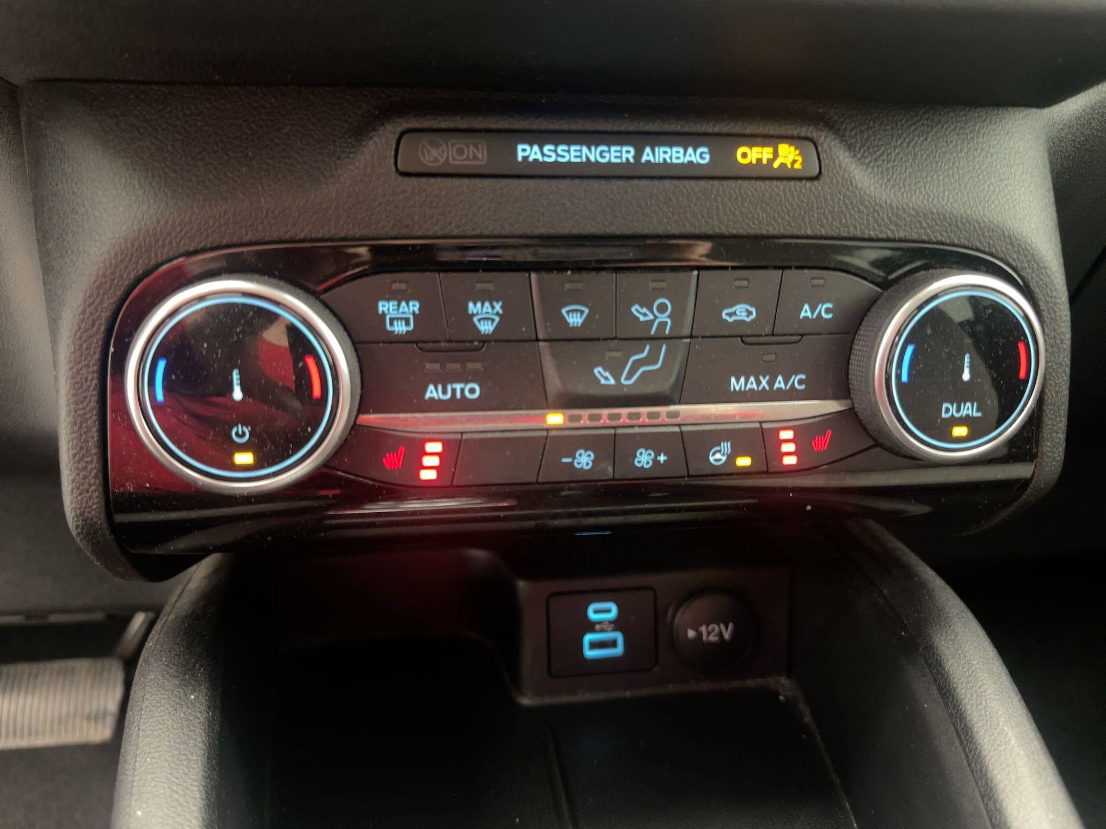 Used 2022 Ford Escape SE w/ Convenience Package image 18