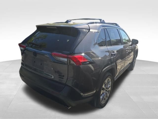 Used 2023 Toyota RAV4 XLE Premium AWD/4WD image 8