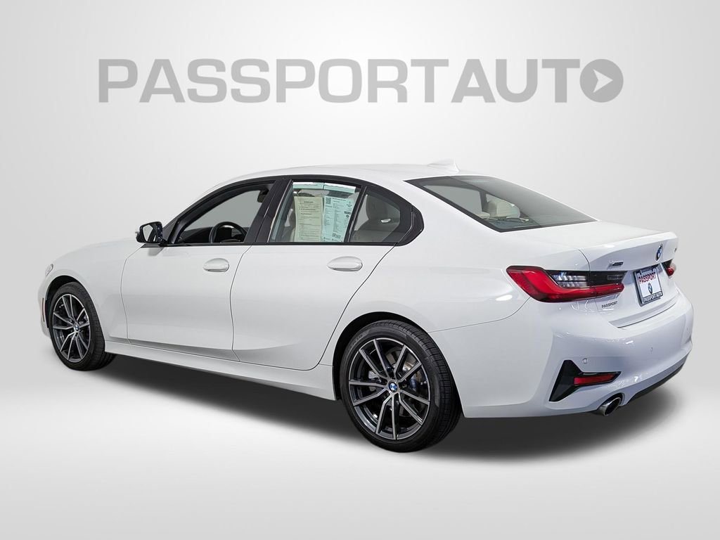 Certified 2022 BMW 330i xDrive Sedan w/ Premium Package 2 AWD/4WD image 3