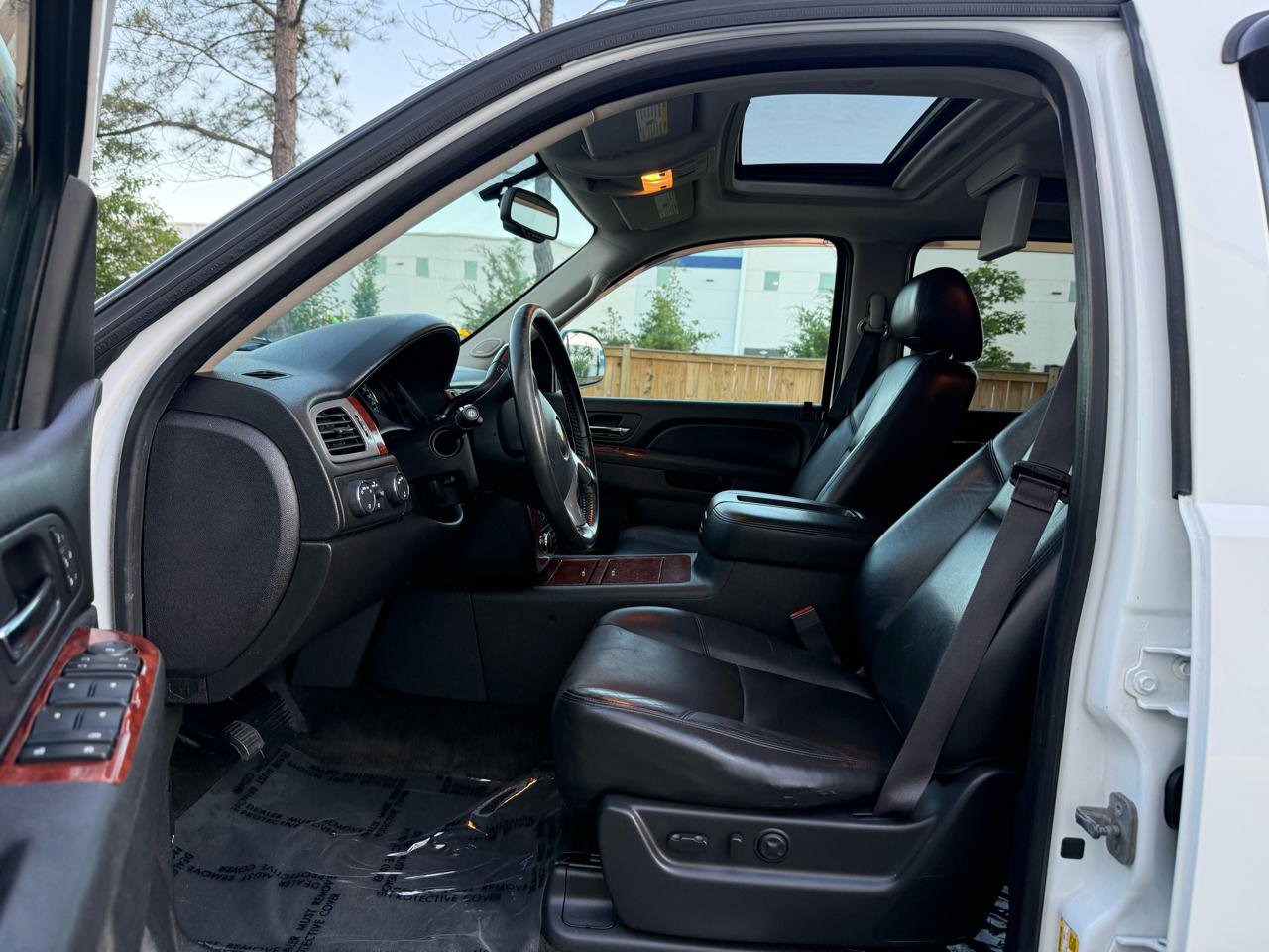 Used 2013 Chevrolet Suburban LTZ AWD/4WD image 49