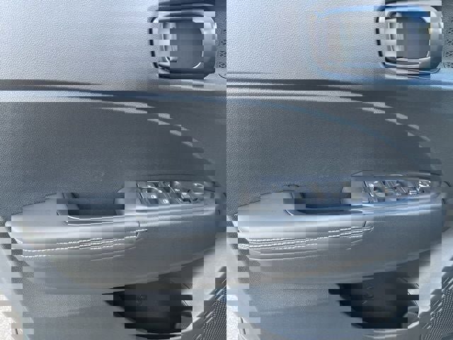 New 2026 Hyundai Venue SEL image 13