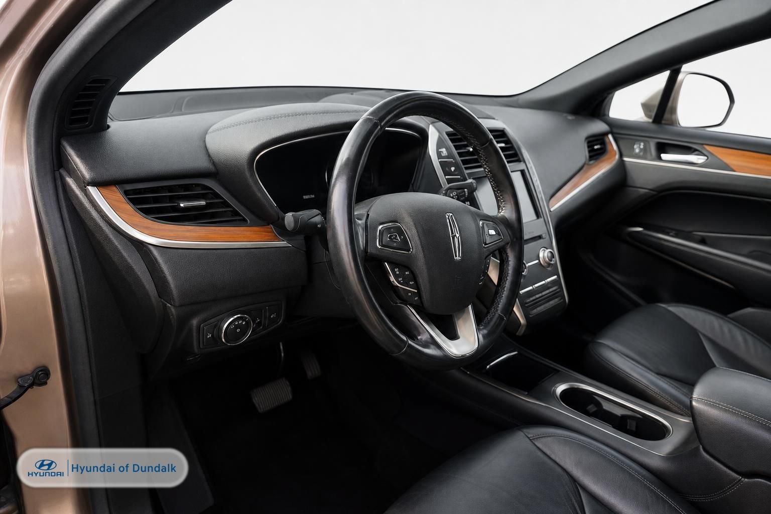 Used 2019 Lincoln MKC Select w/ Select Plus Package AWD/4WD image 7