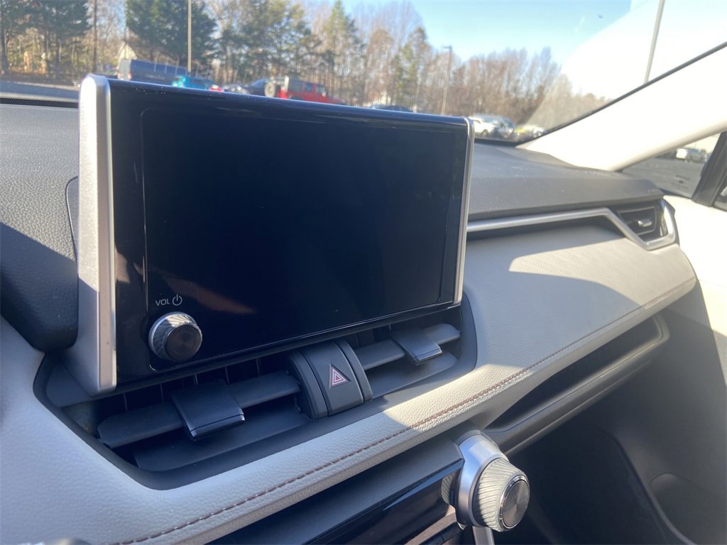 Used 2024 Toyota RAV4 XLE image 18