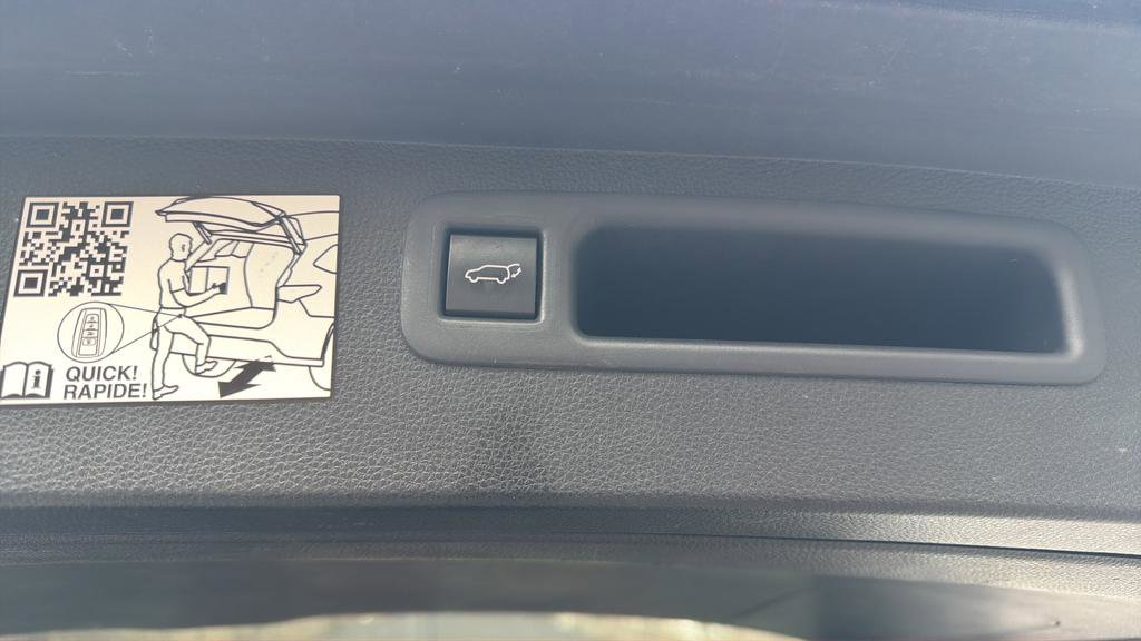 Used 2022 Toyota Highlander Bronze Edition image 21