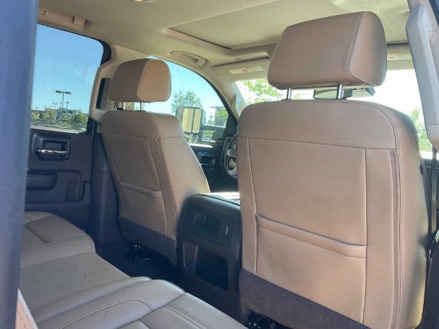 Used 2019 GMC Sierra 2500 Denali w/ Duramax Plus Package AWD/4WD image 14