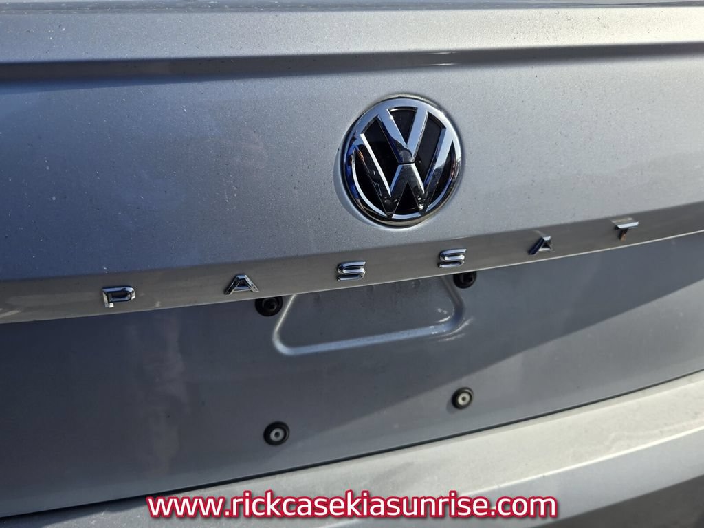 Used 2020 Volkswagen Passat 2.0T SE FWD image 7