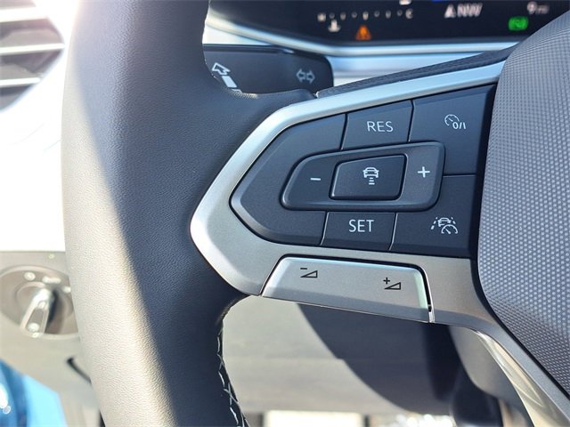 New 2025 Volkswagen Taos SE image 13
