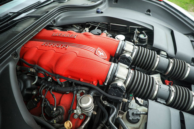 Used 2012 Ferrari California RWD image 25