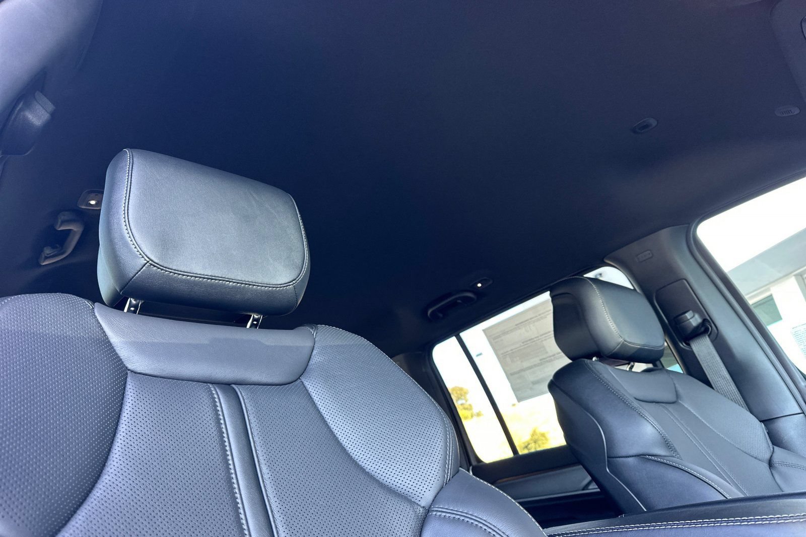 New 2026 Jeep Grand Wagoneer Limited AWD/4WD image 18