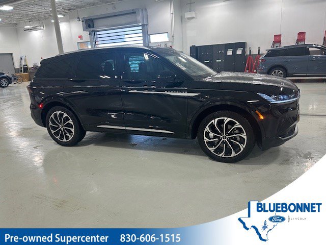Used 2024 Lincoln Nautilus Reserve AWD/4WD image 1