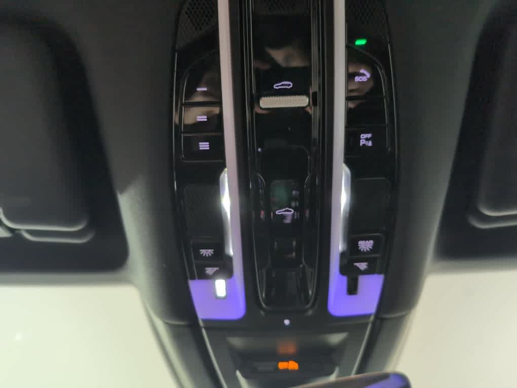 Used 2019 Porsche Cayenne AWD/4WD image 25