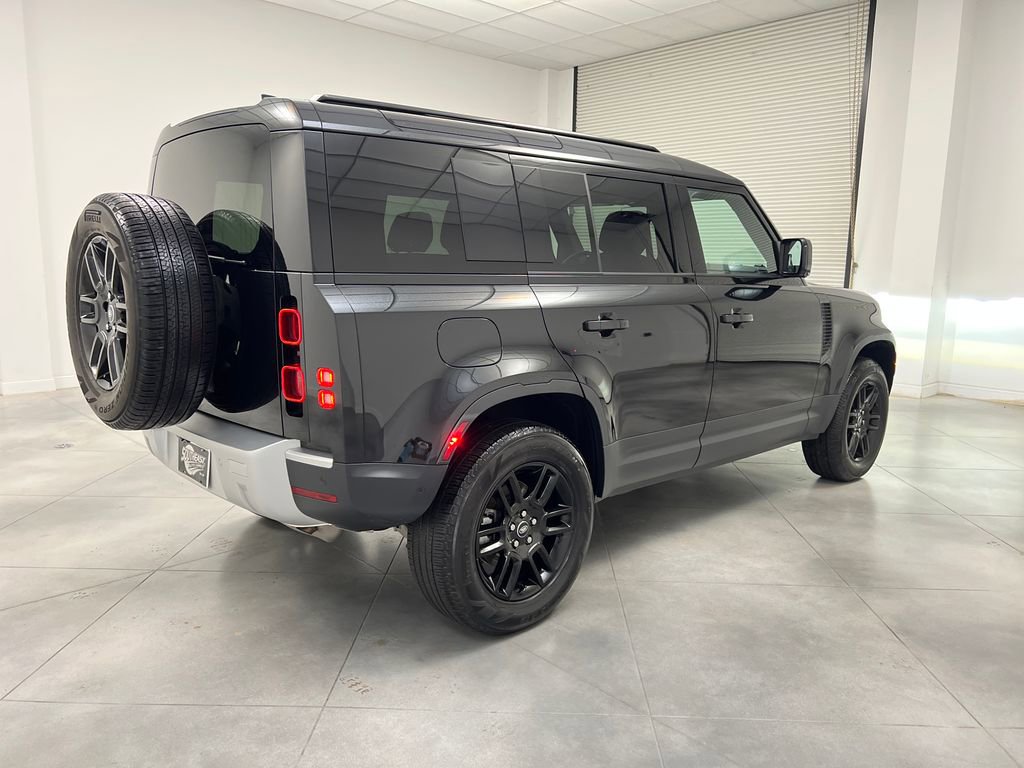 Used 2025 Land Rover Defender 110 S AWD/4WD image 7