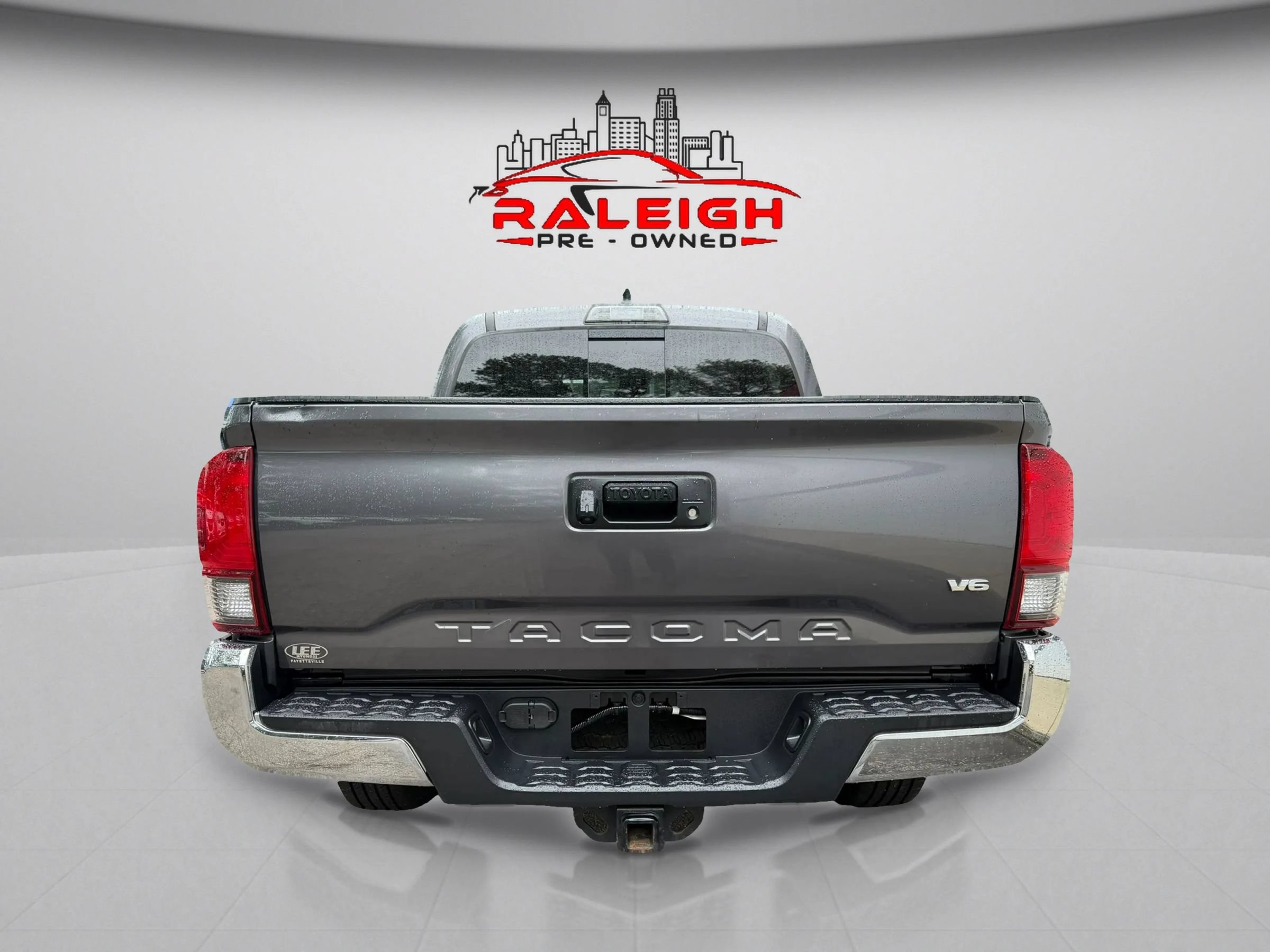 Used 2019 Toyota Tacoma TRD Off-Road RWD image 6