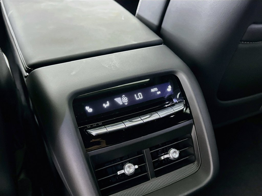 New 2027 Cadillac Lyriq Signature Sport w/ Nappa Leather Package AWD/4WD image 32