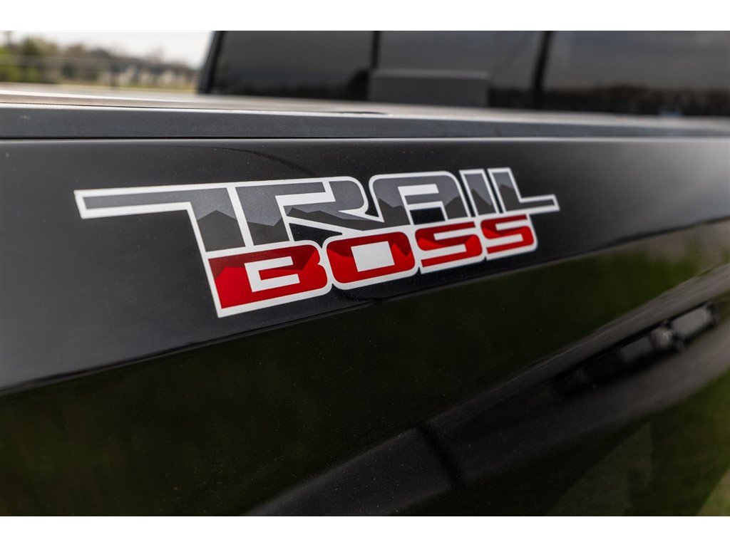 Used 2020 Chevrolet Silverado 1500 LT Trail Boss image 43