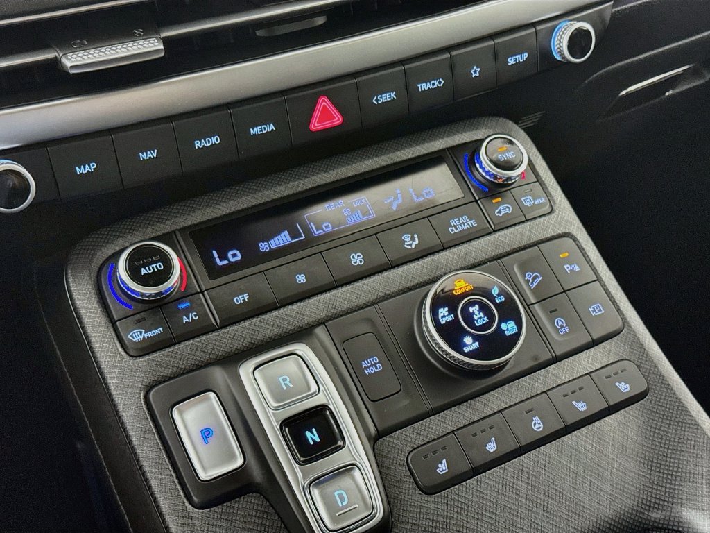 Used 2025 Hyundai Palisade Limited AWD/4WD image 19
