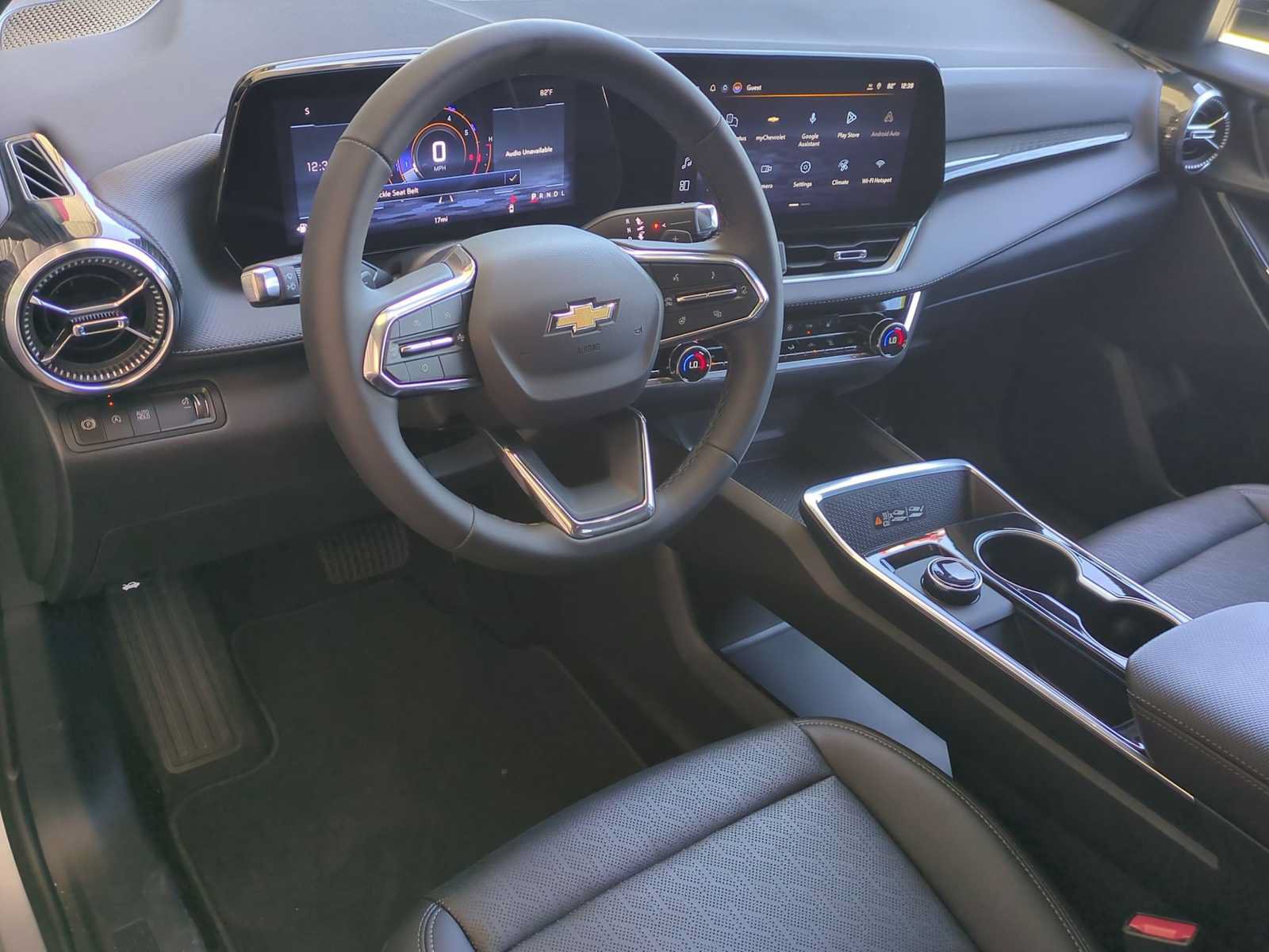 New 2027 Chevrolet Equinox LT w/ Convenience Package II FWD image 12