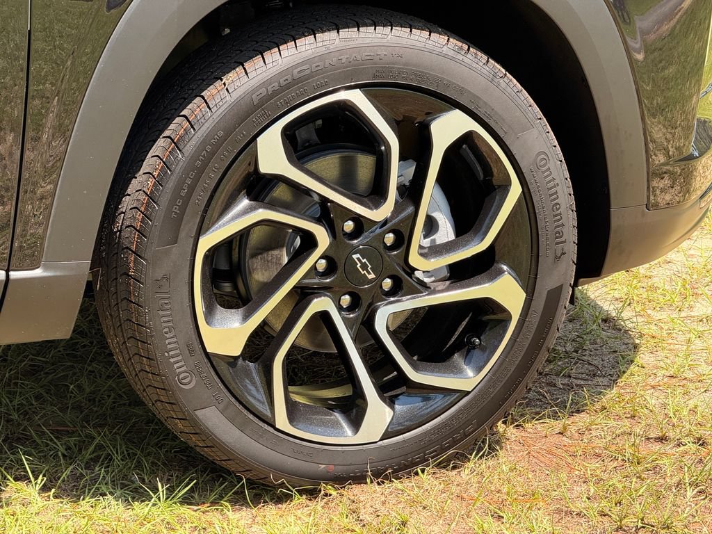 New 2026 Chevrolet Trax RS FWD image 10