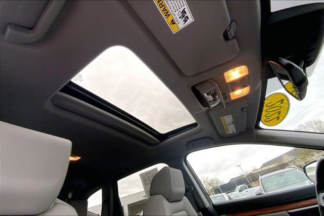 Used 2022 Honda CR-V Touring image 11