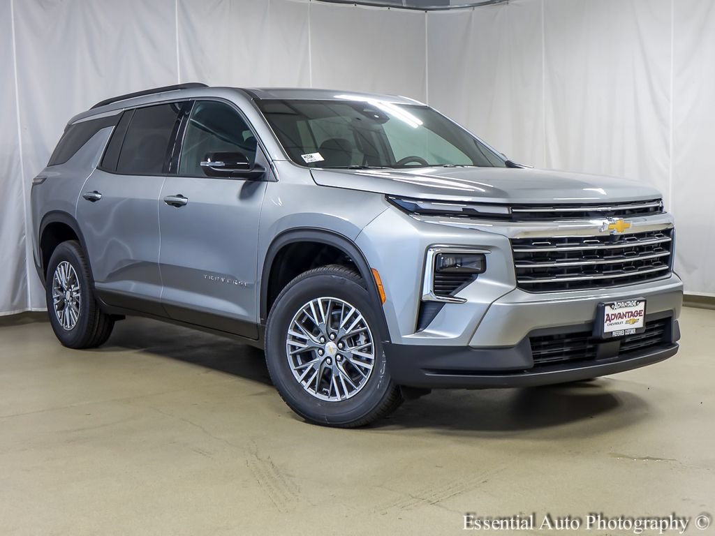 New 2026 Chevrolet Traverse LT w/ LPO, Floor Liner Package AWD/4WD video 2