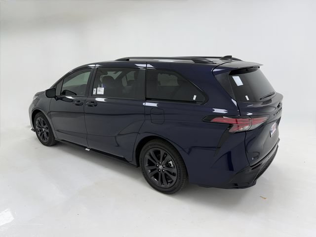 New 2026 Toyota Sienna XSE FWD image 37