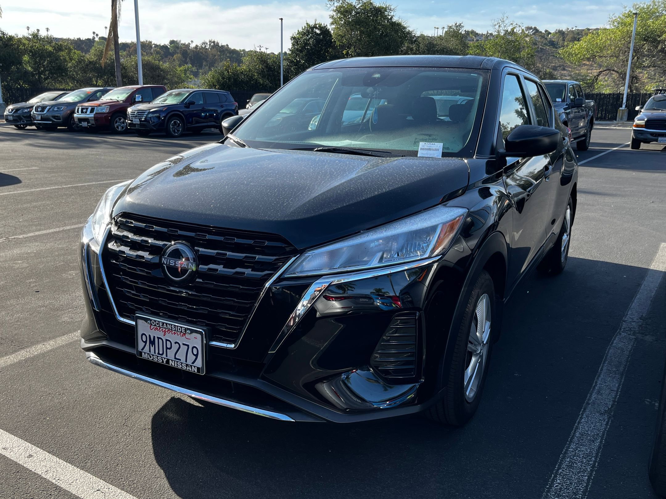 Certified 2025 Nissan Kicks Play S image 2