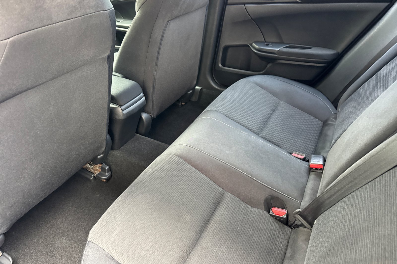 Used 2019 Honda Insight EX image 12