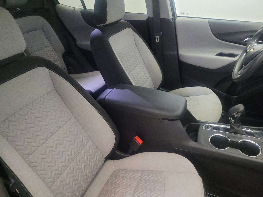 Used 2022 Chevrolet Equinox LS image 21