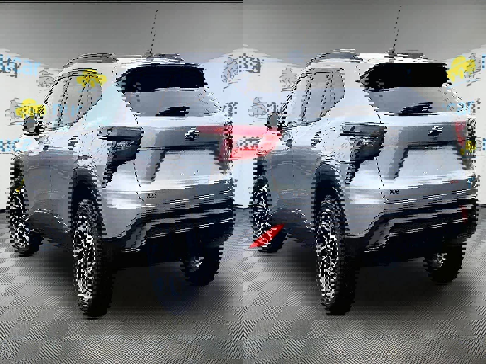 Used 2024 Chevrolet Trax RS w/ Sunroof Package image 4