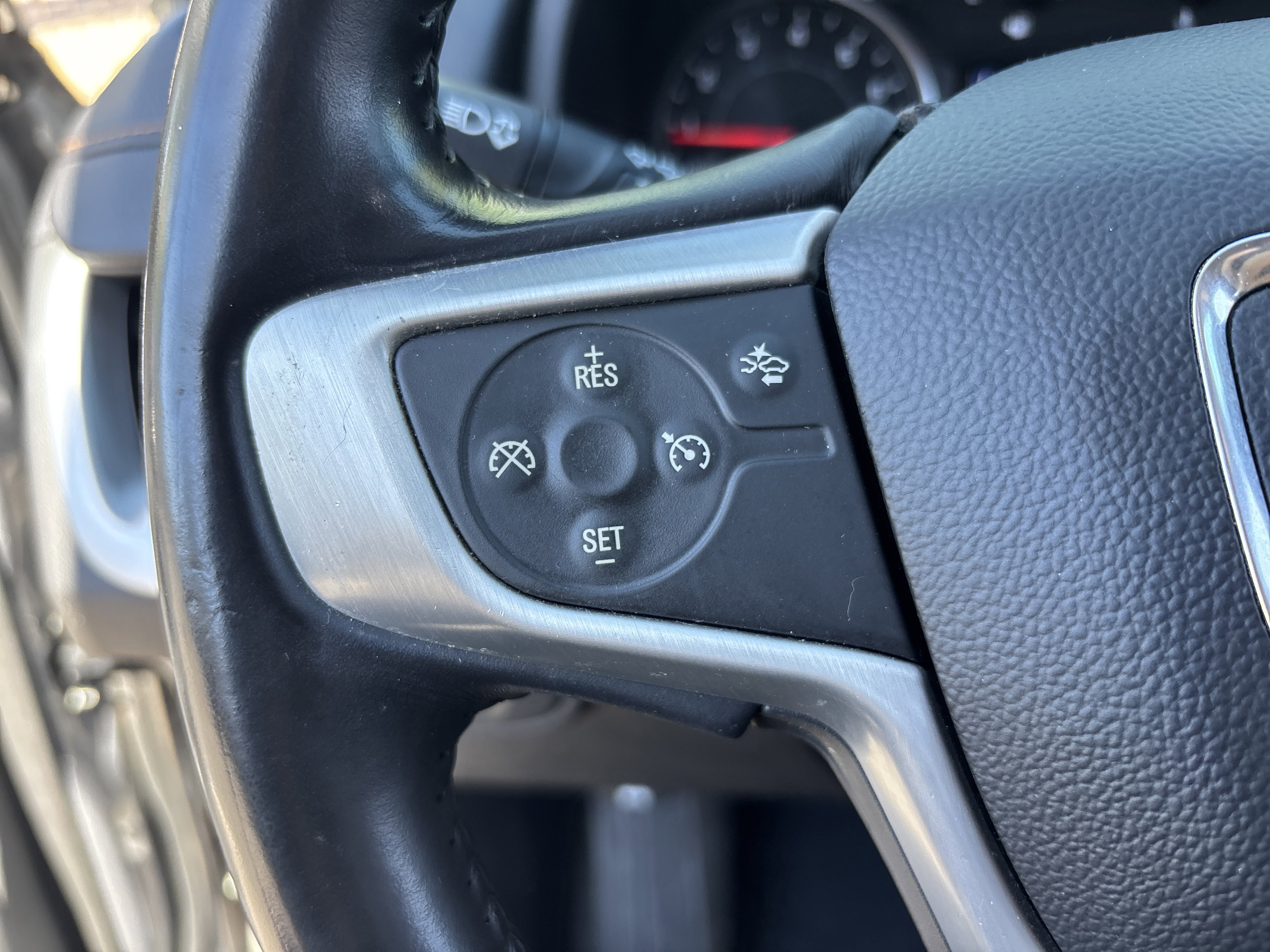 Used 2020 GMC Terrain SLE w/ Driver Convenience Package FWD image 26