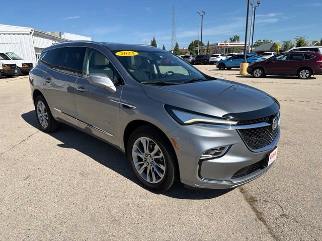 Used 2023 Buick Enclave Avenir w/ Avenir Technology Package AWD/4WD image 7