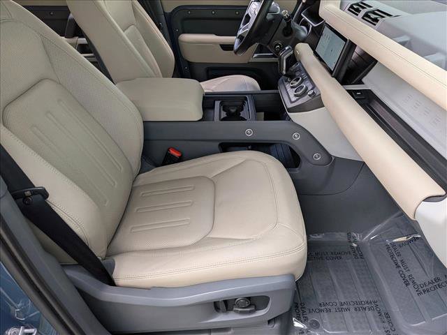 Used 2021 Land Rover Defender 110 SE image 22