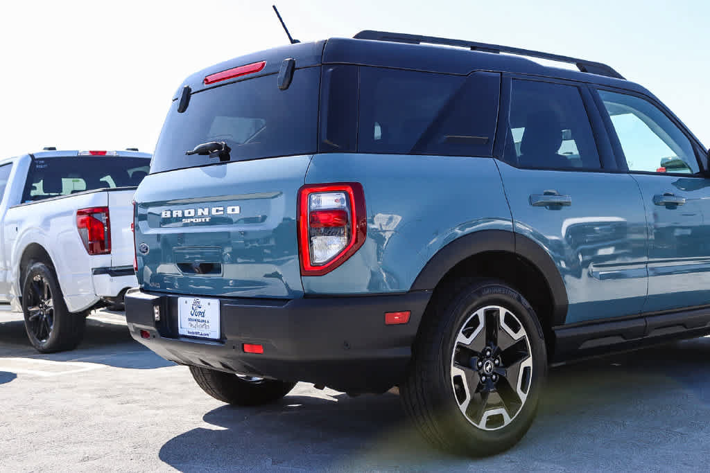 Used 2021 Ford Bronco Sport Outer Banks AWD/4WD image 9