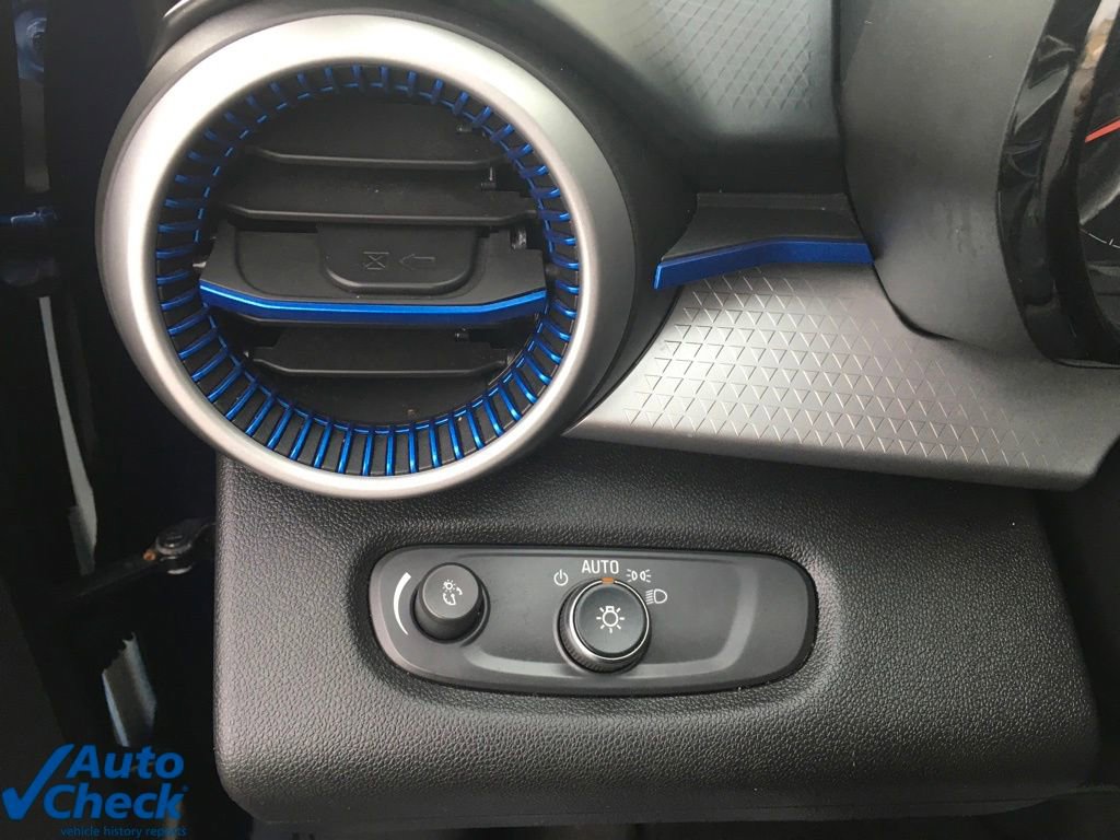 Used 2024 Chevrolet Trax LS w/ LS Convenience Package image 15