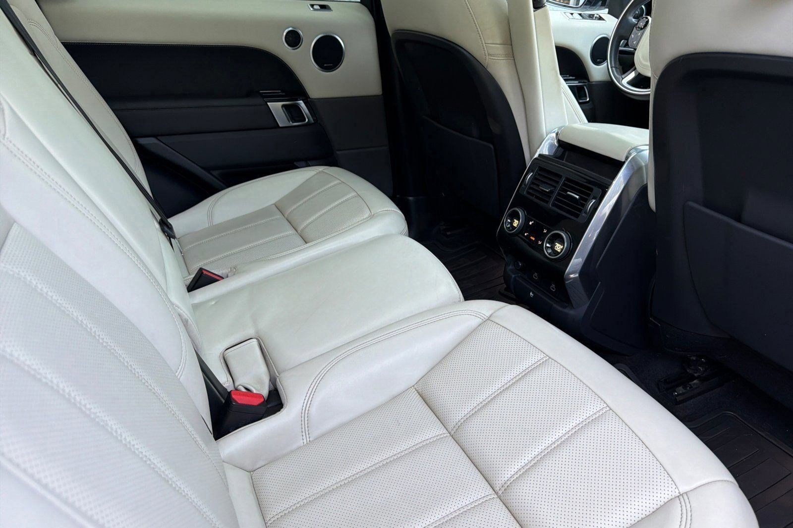 Used 2022 Land Rover Range Rover Sport HSE Silver Edition AWD/4WD image 32