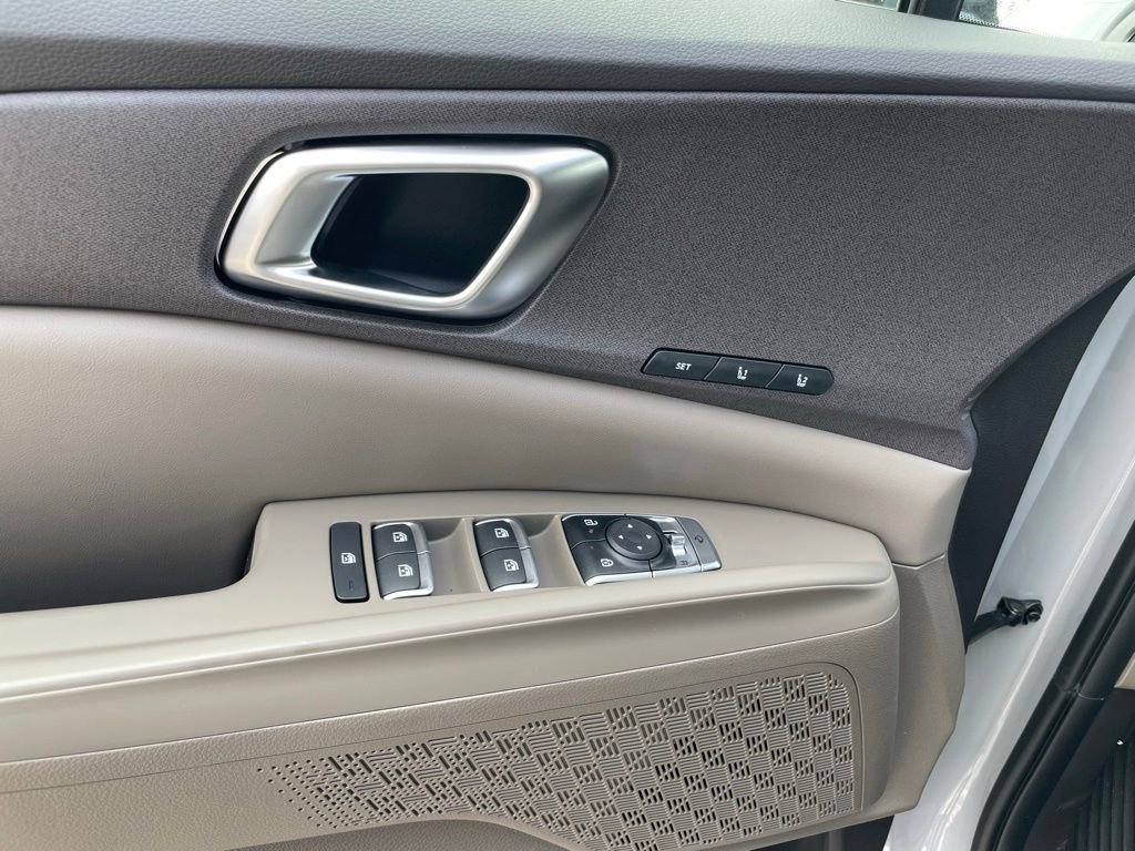 New 2026 Kia Carnival EX image 11