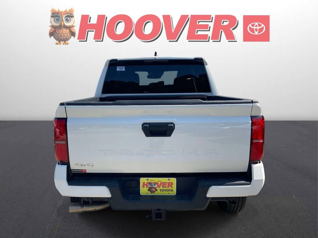 Used 2025 Toyota Tacoma SR5 AWD/4WD image 7