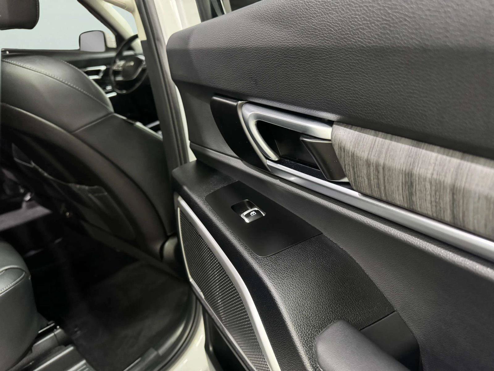 Used 2023 Kia Telluride EX w/ EX Captain's Chair Package FWD image 49