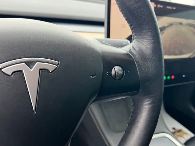 Used 2023 Tesla Model 3 Standard Range image 21
