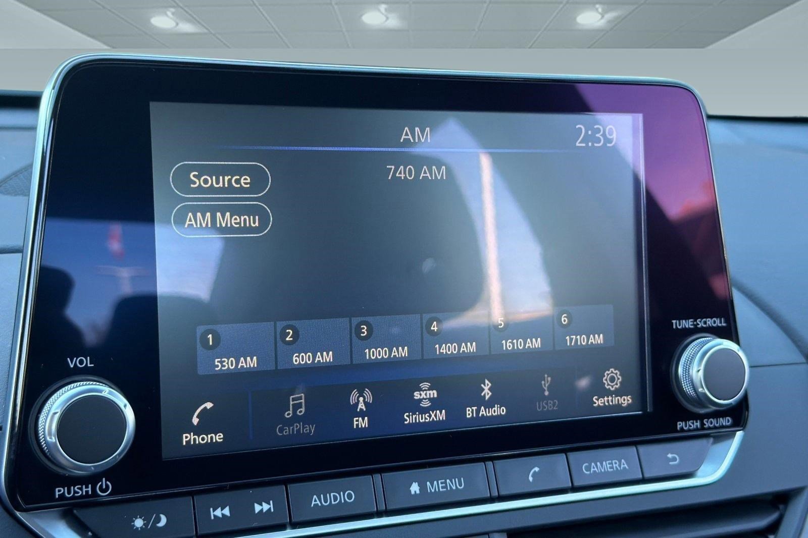 Used 2025 Nissan Altima 2.5 SV image 18