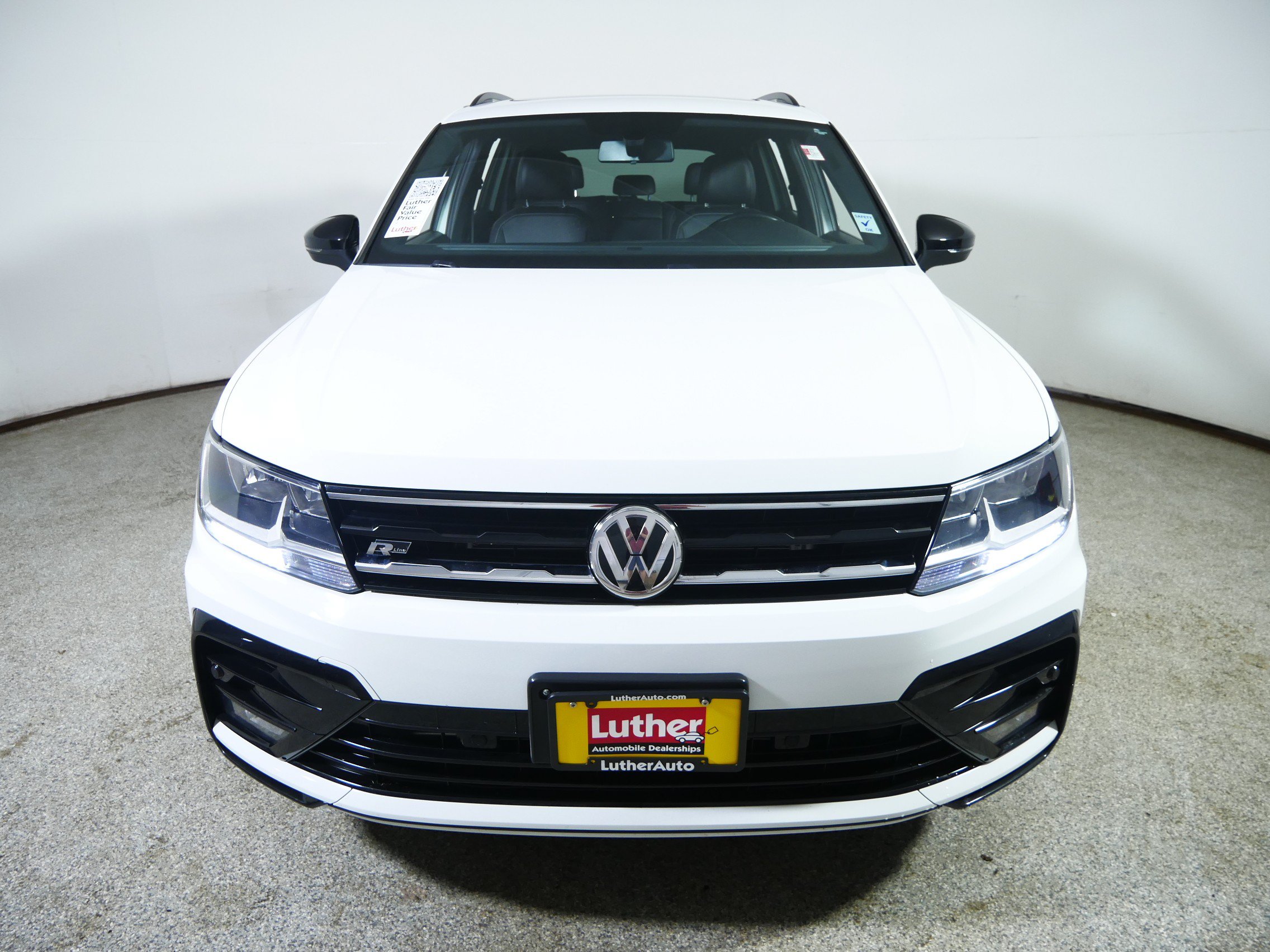 Used 2021 Volkswagen Tiguan SE R-Line AWD/4WD image 2