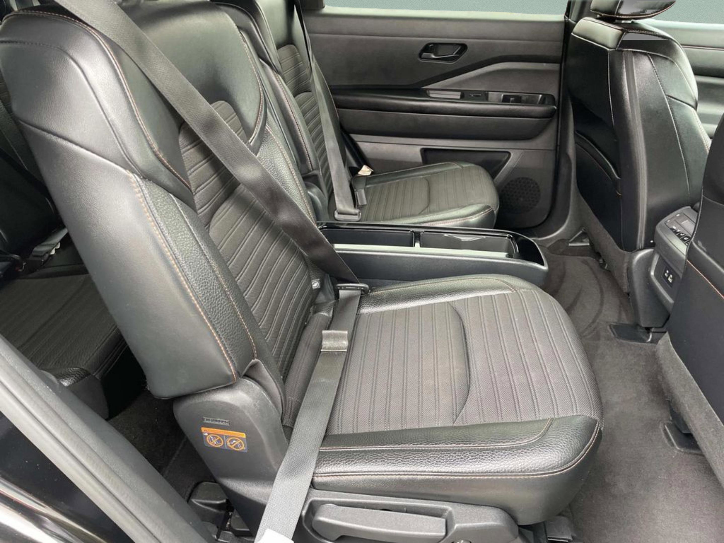 Used 2023 Nissan Pathfinder Rock Creek image 17
