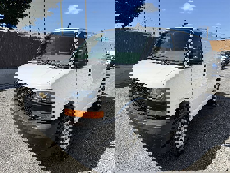 Used 2020 Chevrolet Express 2500 w/ Driver Convenience Package image 9