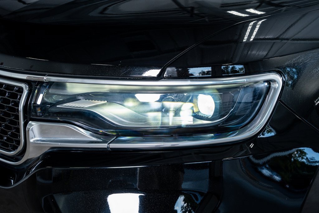 Used 2023 Jeep Wagoneer Series III w/ Preferred Equipment Group image 13