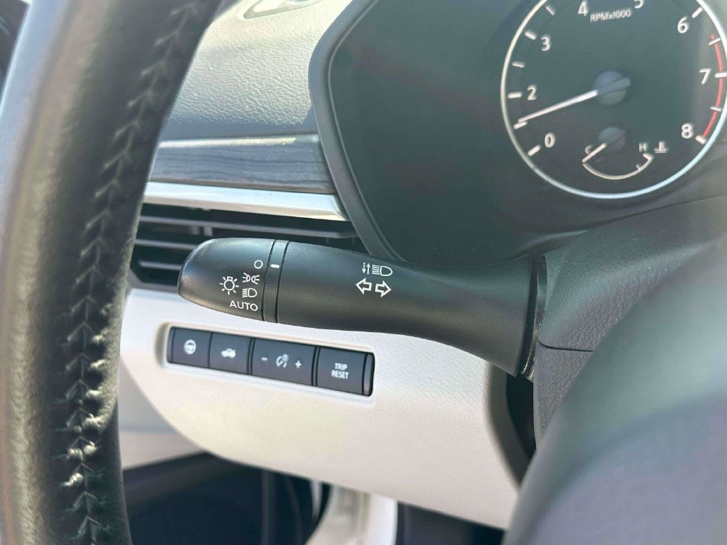 Used 2023 Nissan Altima 2.5 SL FWD image 22