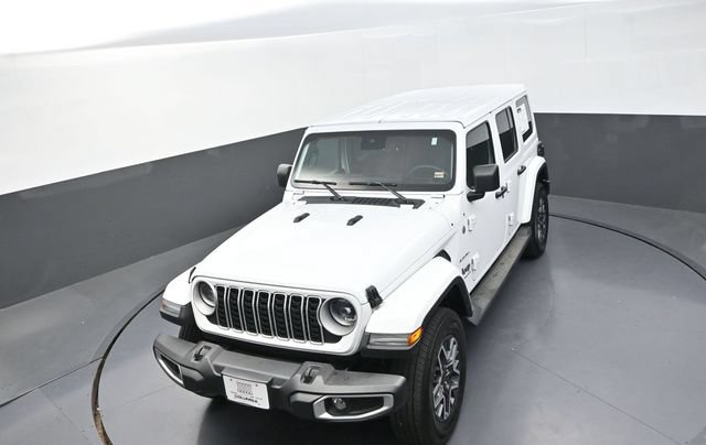 Used 2024 Jeep Wrangler Unlimited Sahara AWD/4WD image 13