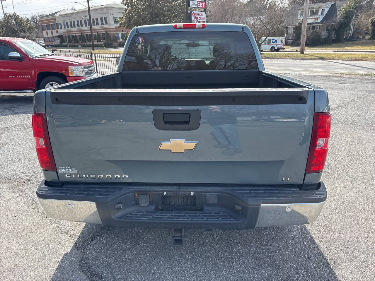 Used 2008 Chevrolet Silverado 1500 LT w/ Safety Package AWD/4WD image 12