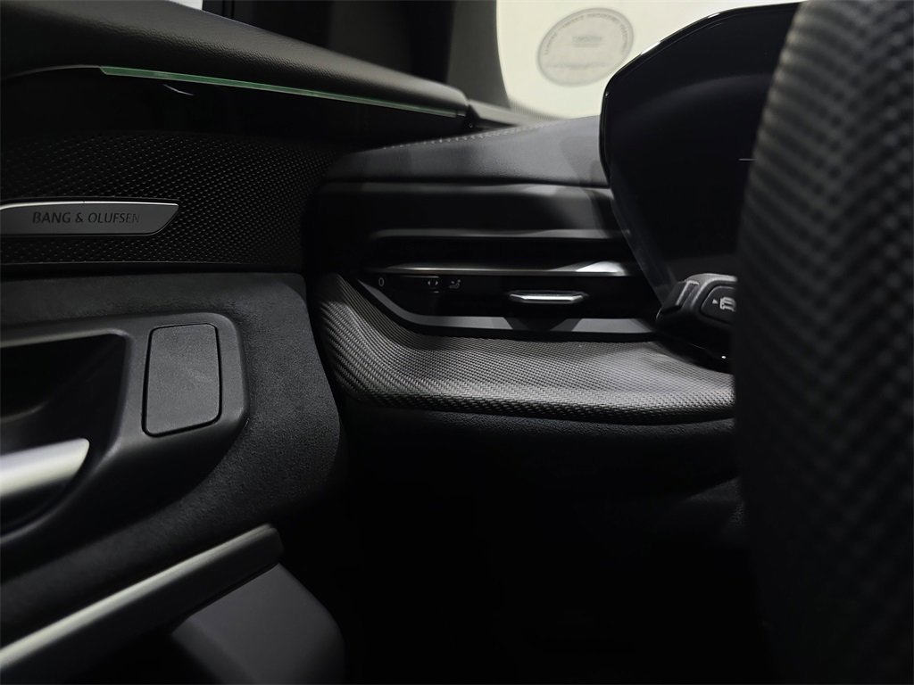New 2025 Audi SQ5 Prestige image 26